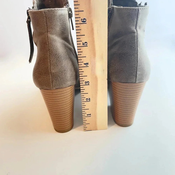 Charming Charlie Open-Toe Ankle Booties Size 7 Color Taupe Heel 3" Inside Zipper - Picture 9 of 9